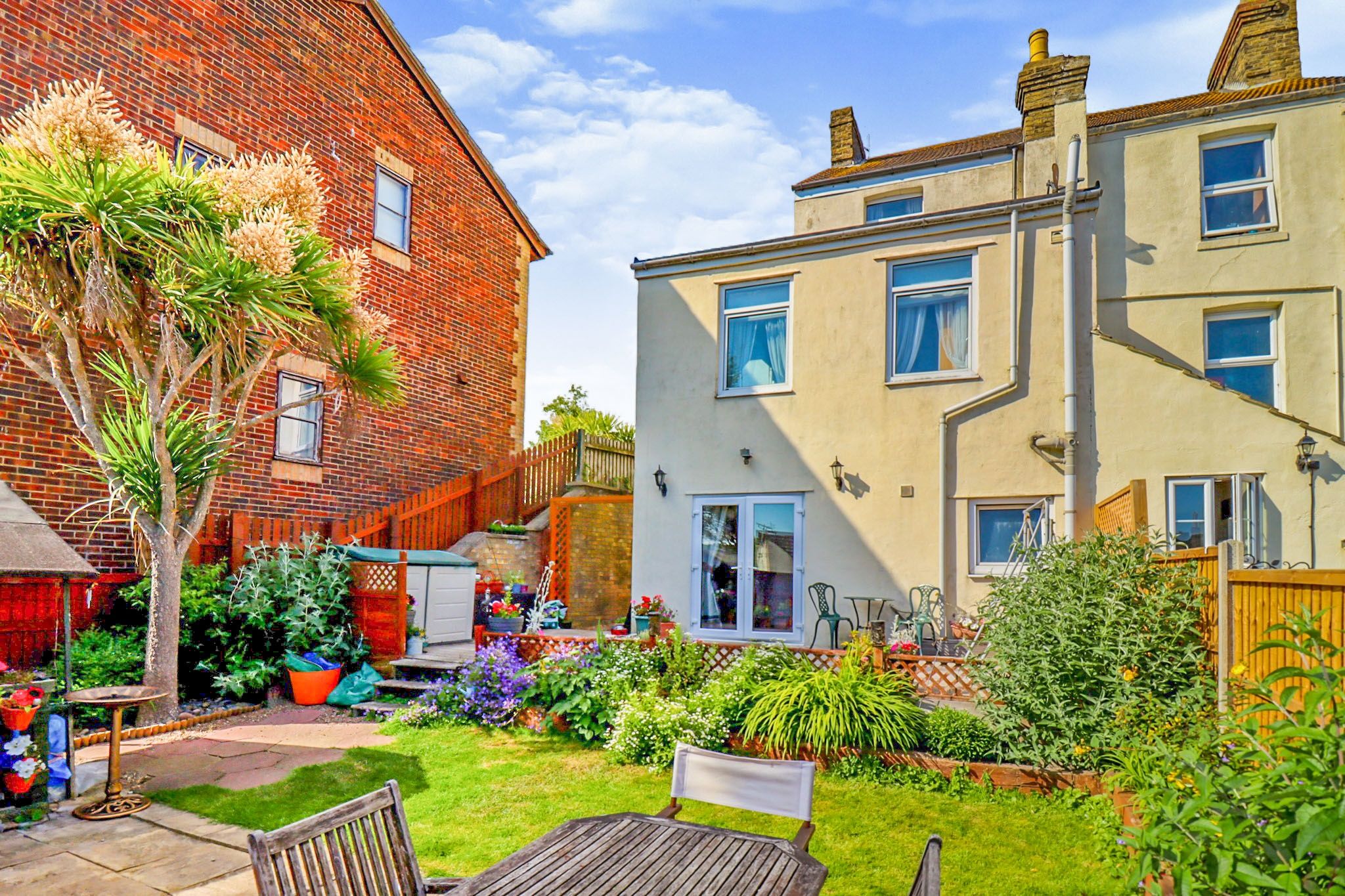 3 bed end terrace house for sale in Mayfield Avenue, Dover CT16 Zoopla
