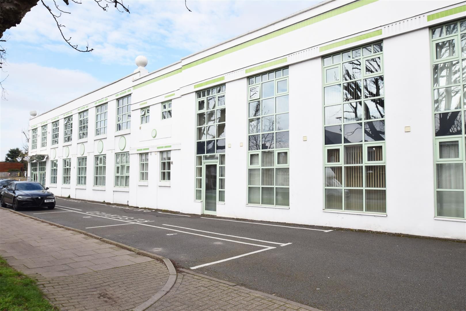 1 bed flat for sale in Chertsey Road, St Margarets, Twickenham TW1 Zoopla