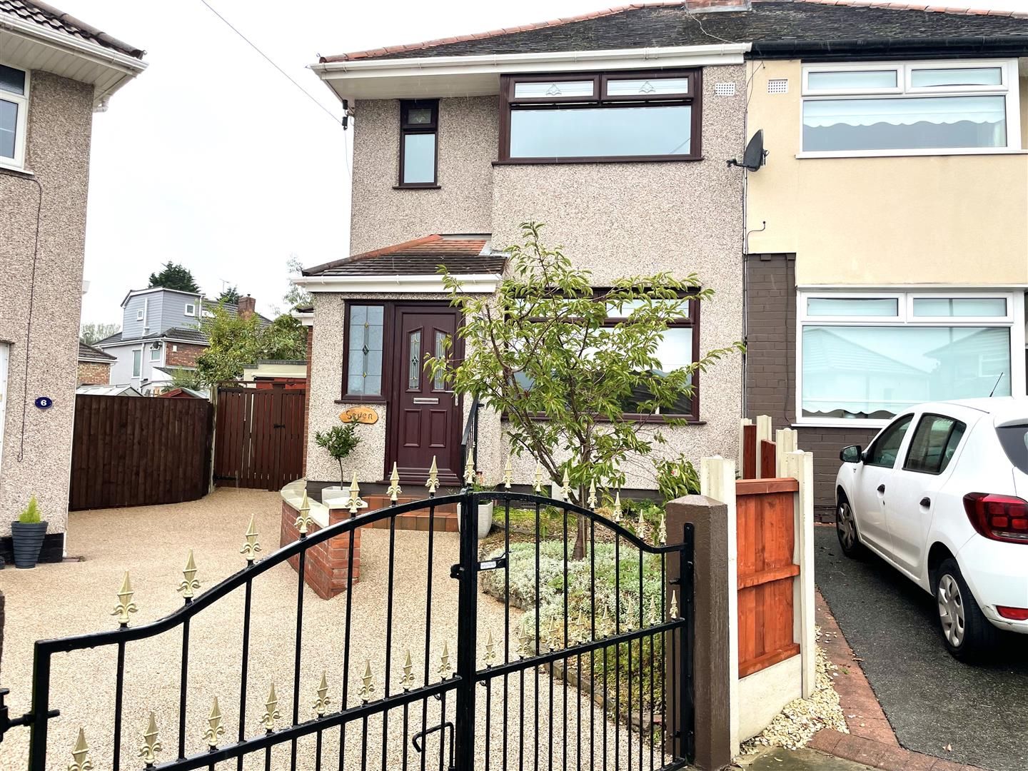 3 bed semidetached house for sale in Greystone Crescent, Broadgreen