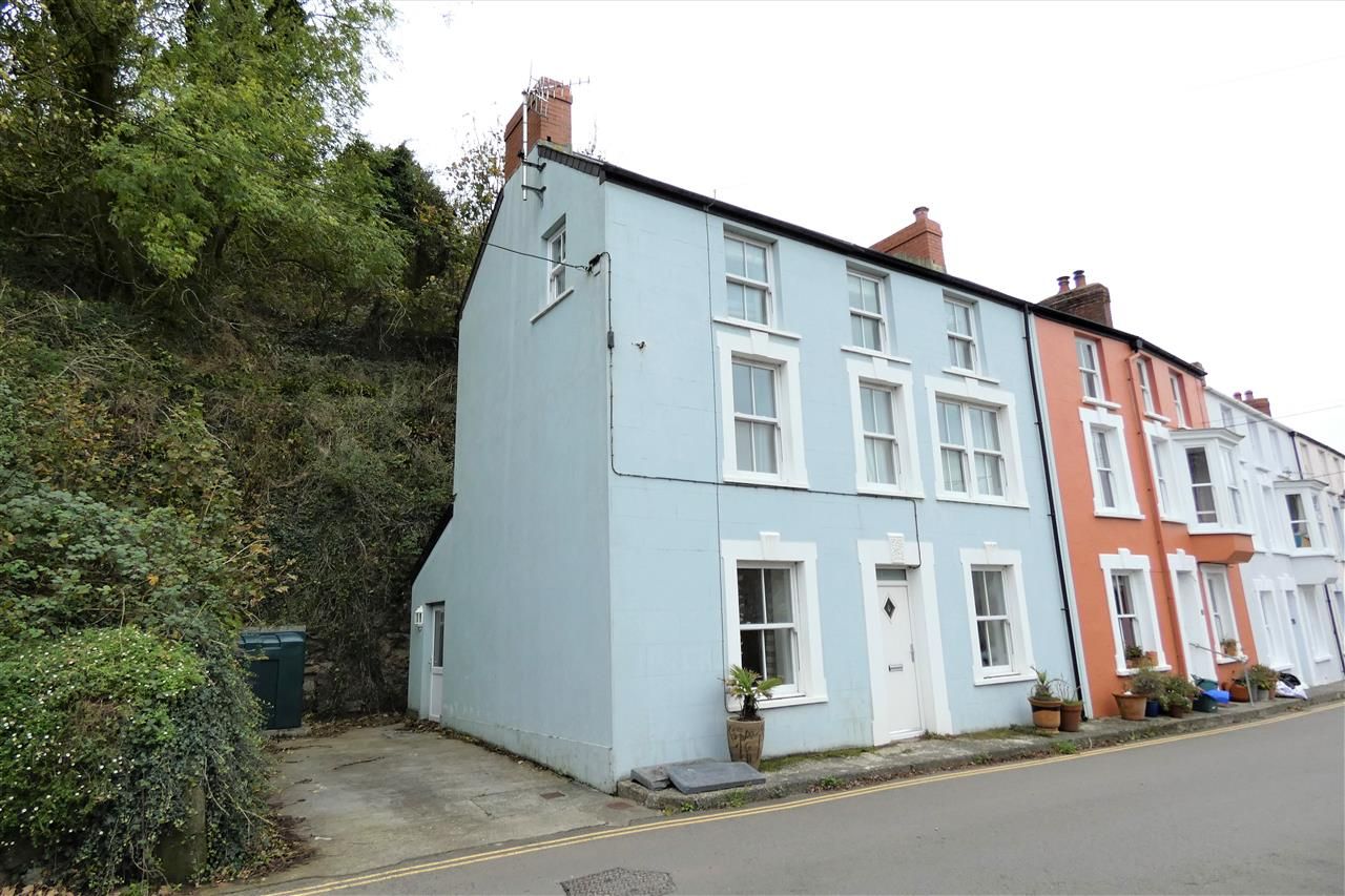 4 bed town house to rent in St Brides Road, Little Haven, Haverfordwest