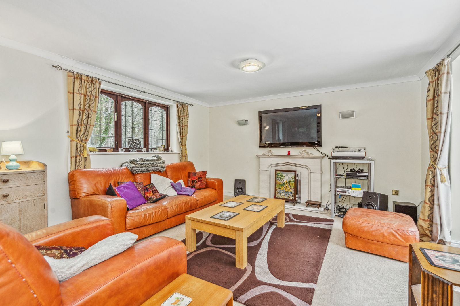 3 bed bungalow for sale in Kingswood Road, Penn, High Buckinghamshire HP10 Zoopla