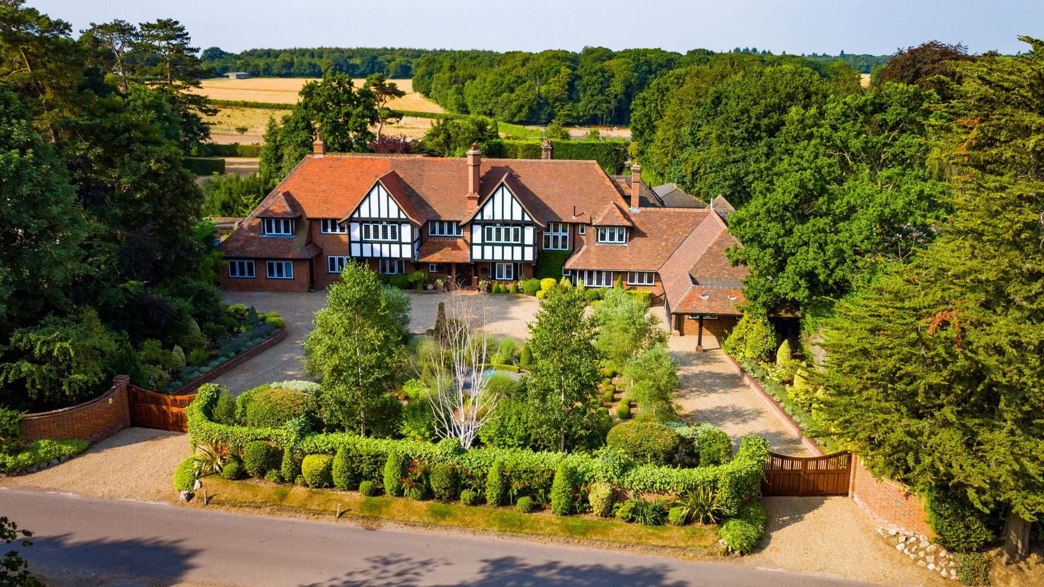 7 bed detached house for sale in Chalfont Lane, Chorleywood WD3 Zoopla