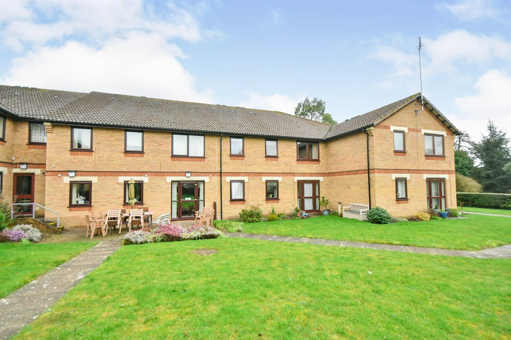 1 bed flat for sale in Charter Road, Chippenham SN15 Zoopla
