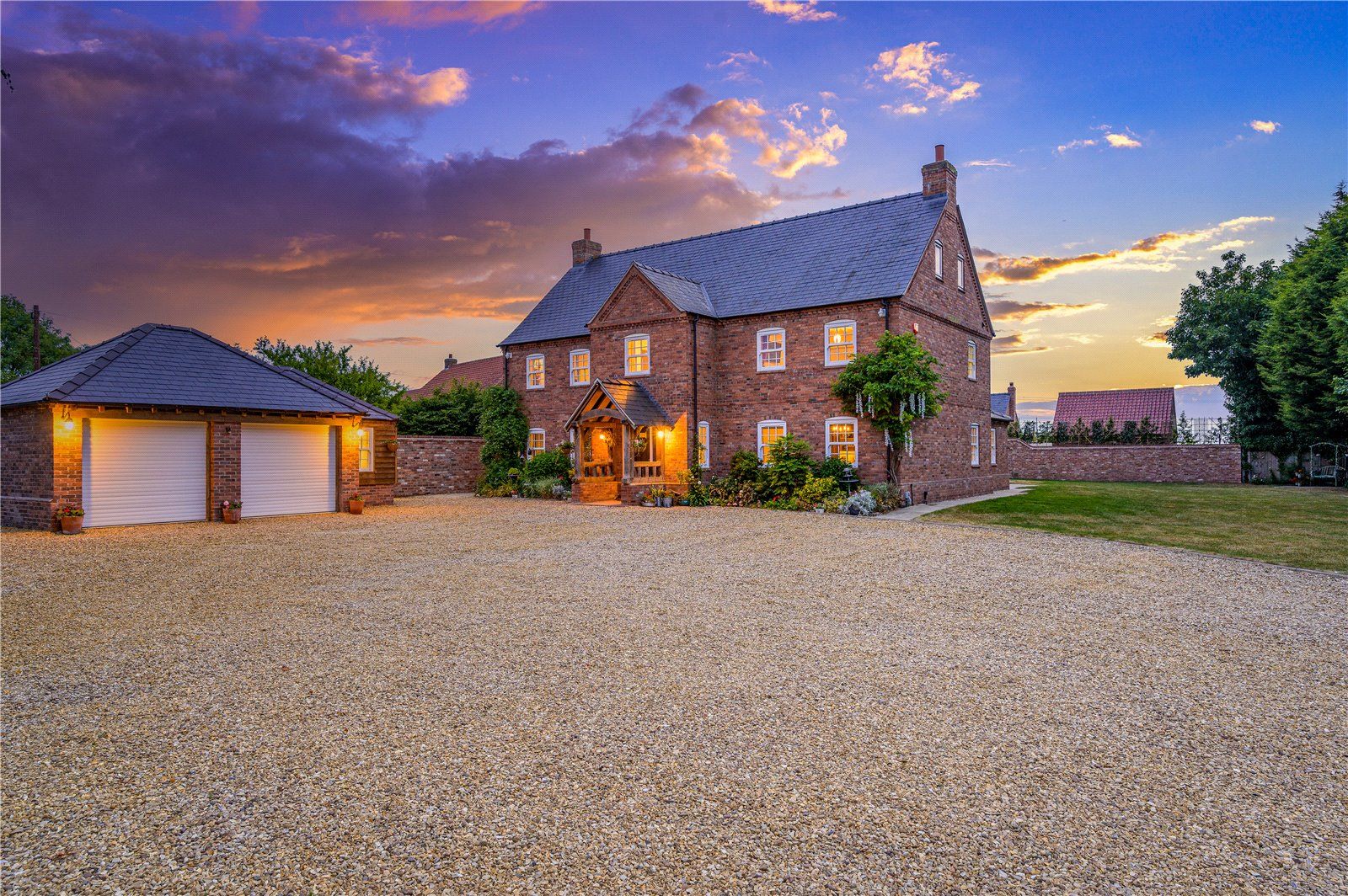 6 bed detached house for sale in Wath Lane, South Hykeham, Lincoln