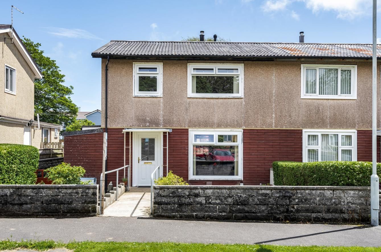 3 bed semidetached house for sale in Acacia Road, West Cross, Swansea