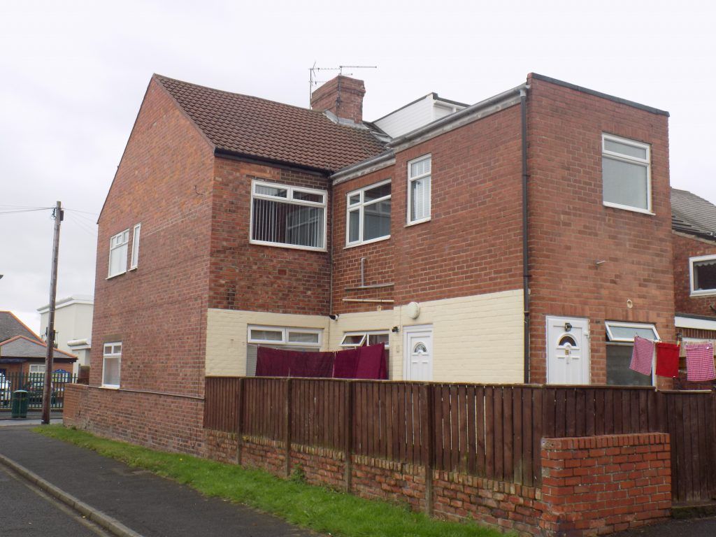 2 bed flat to rent in Ellesmere Gardens, Stakeford NE62 Zoopla