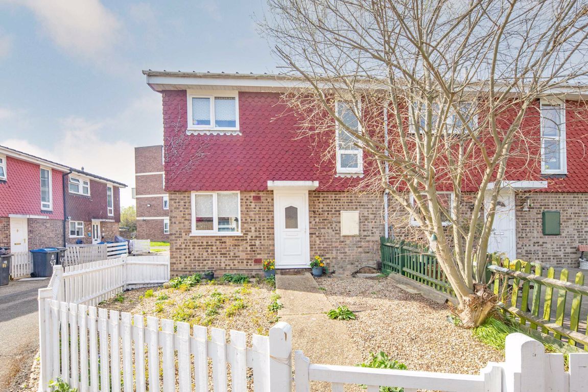 3 bed semidetached house for sale in Smith Street, Berrylands