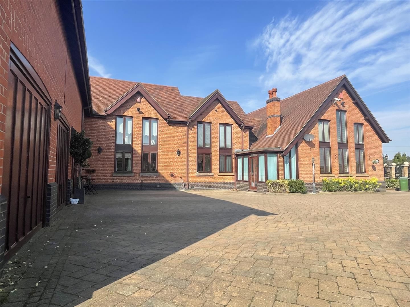 5 bed semidetached house to rent in Squires Lane, Kings Clipstone