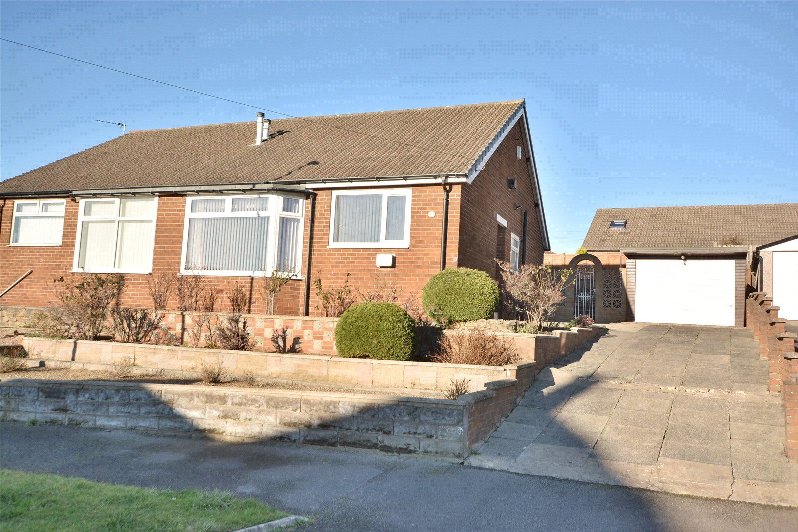 2 bed bungalow for sale in Temple Park Gardens, Leeds, West Yorkshire