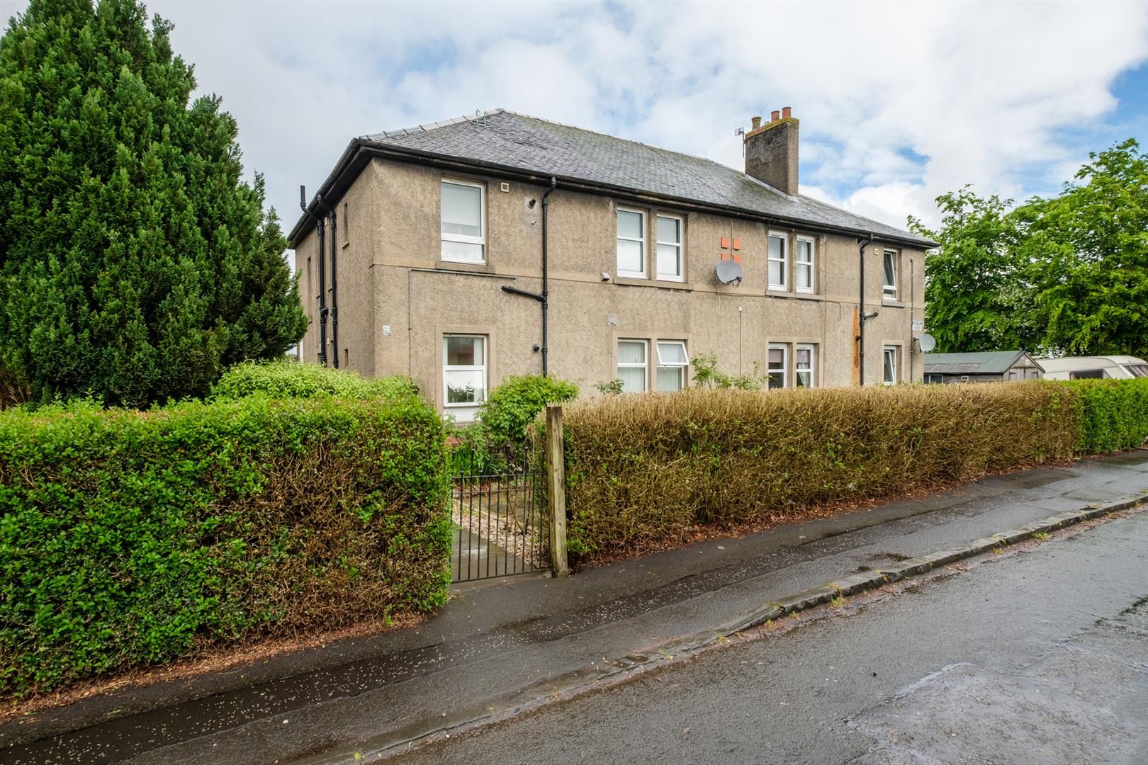 2 bed flat for sale in Douglas Street, Carluke ML8 Zoopla