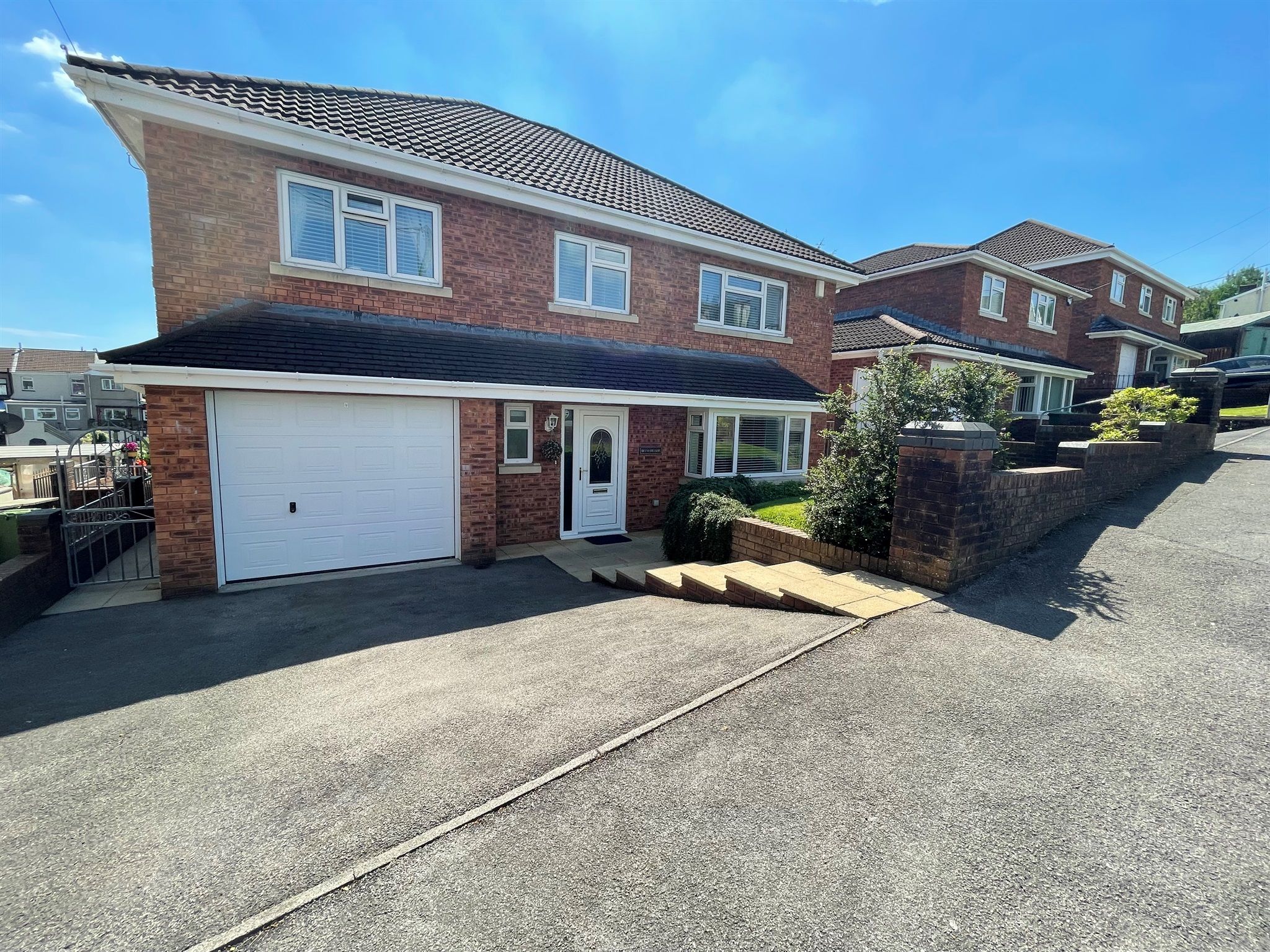 4 bed detached house for sale in Augustus Street, Ynysybwl, Pontypridd