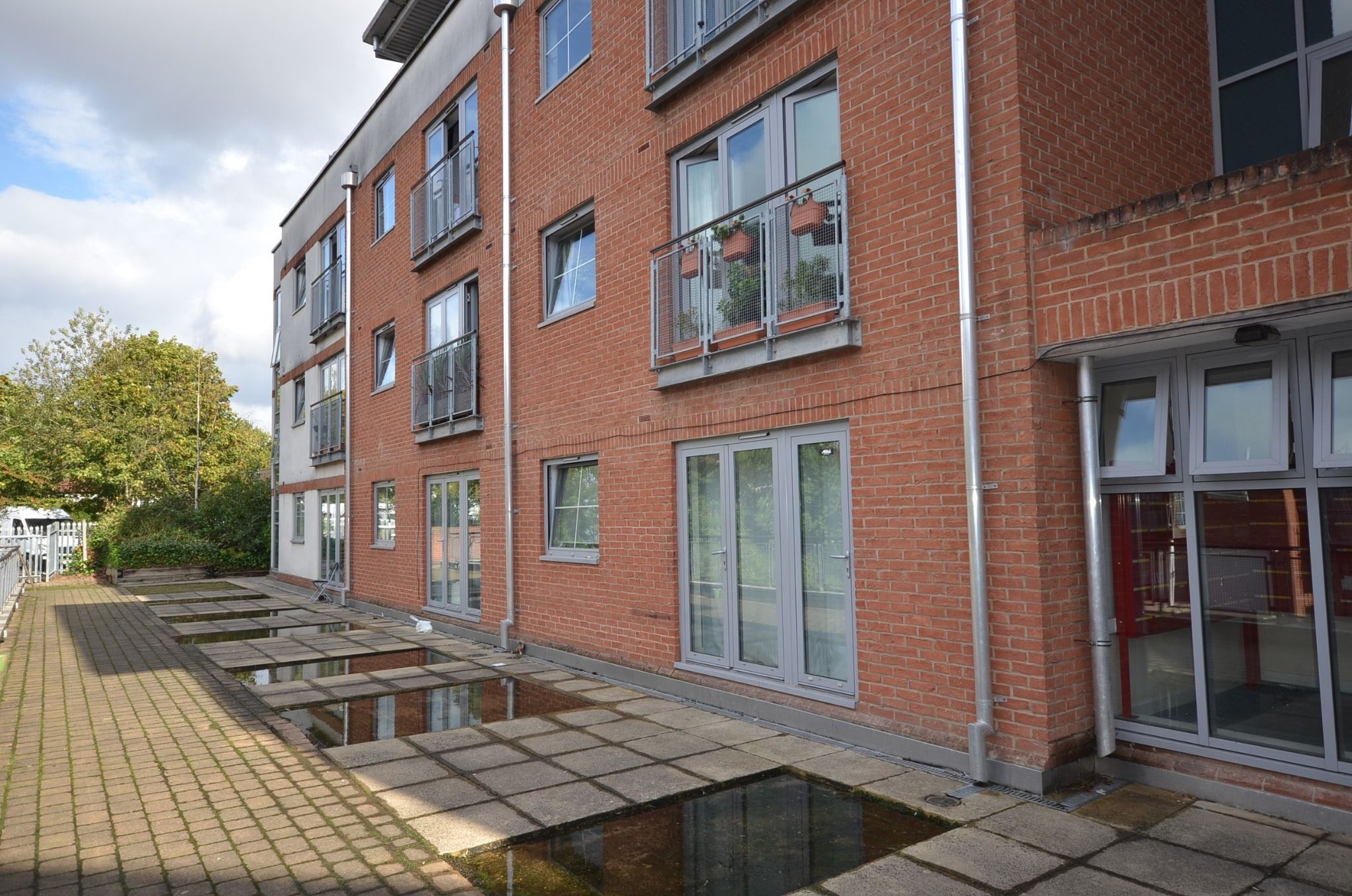 1 bed property for sale in Windmill Road, Slough SL1 Zoopla