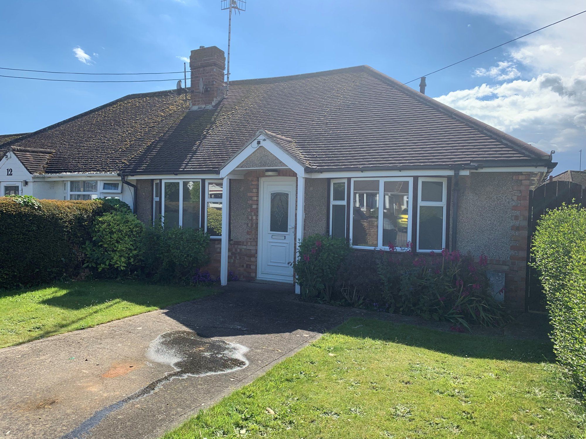 2 bed semidetached bungalow to rent in Clarence Avenue, Wick