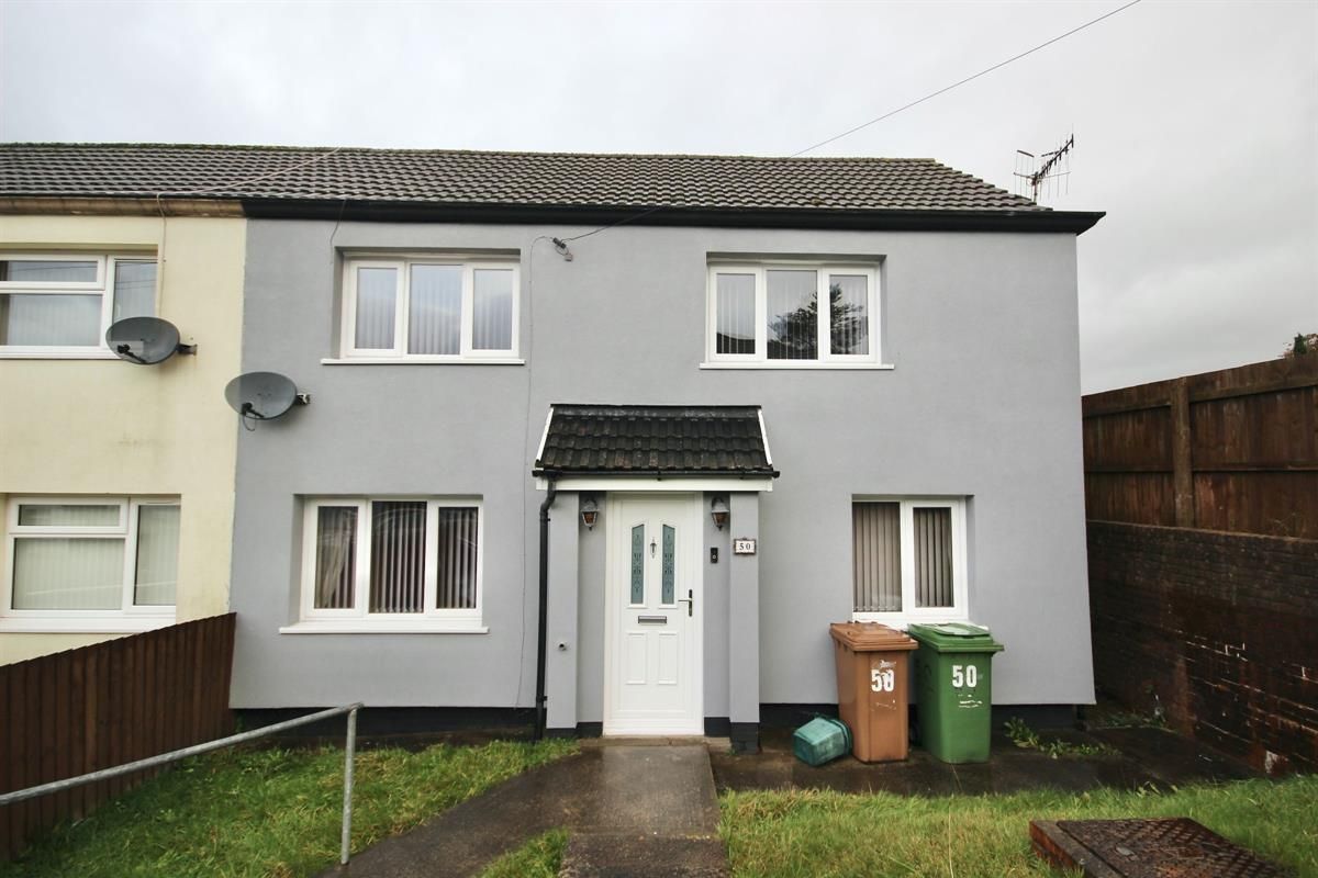 3 bed semidetached house for sale in Bryn Carno, Rhymney, Tredegar
