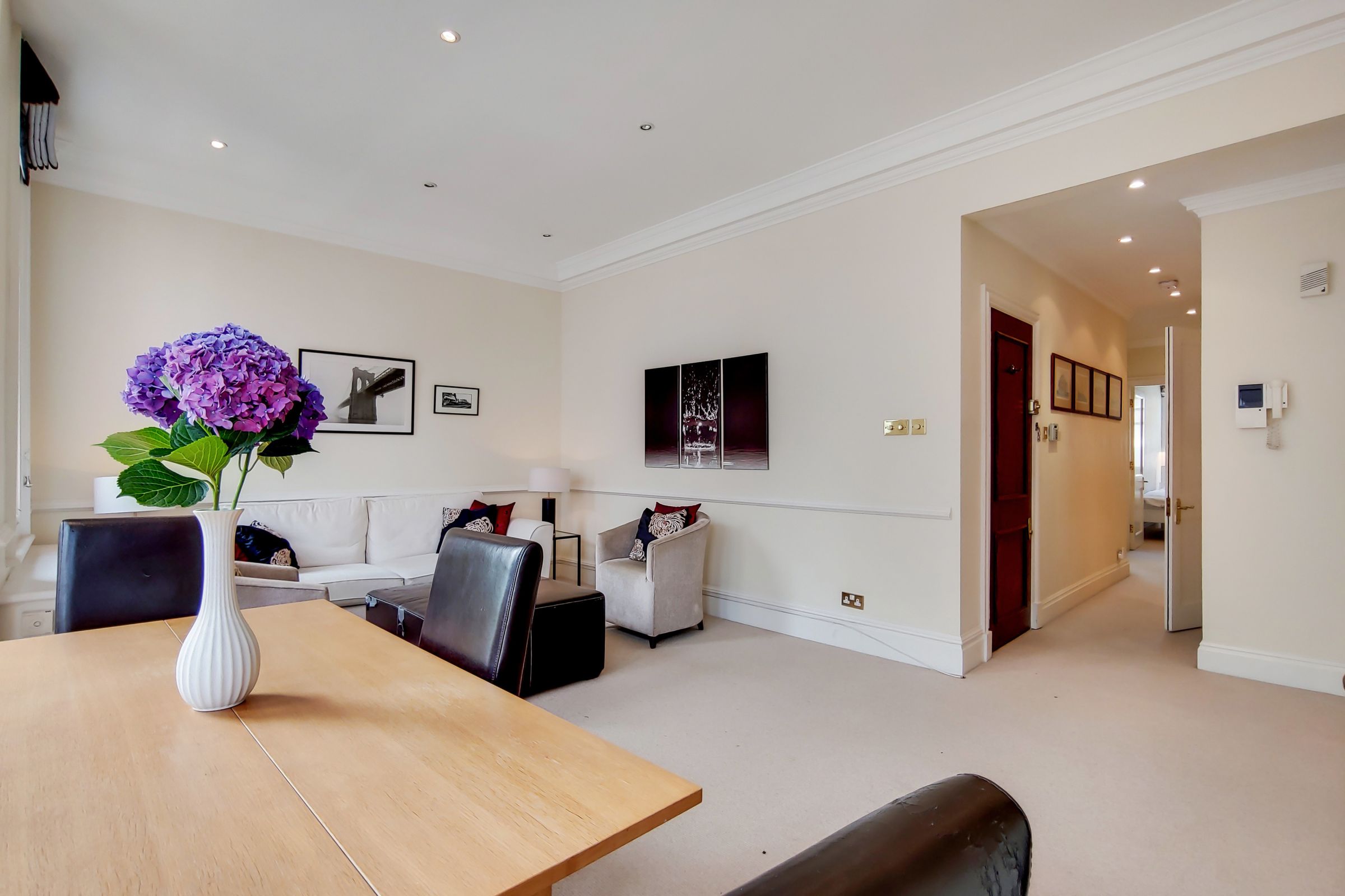 Egerton Gardens, Chelsea, Knightsbridge, London SW3  