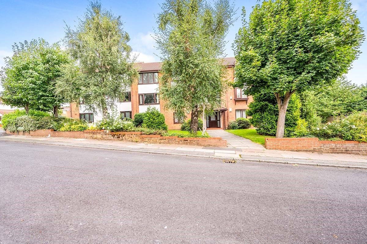 2 bed flat to rent in Dorset Road, Huyton, Liverpool L36 Zoopla