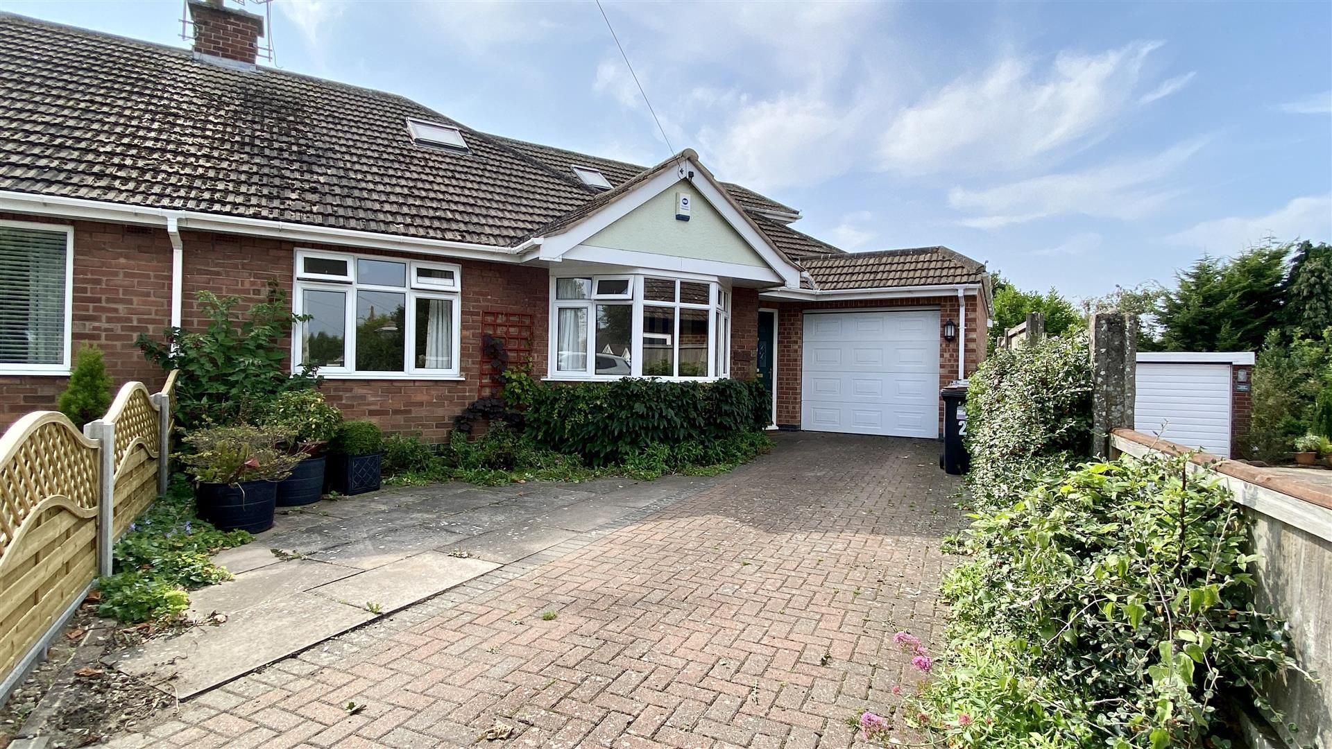 3 bed semidetached bungalow for sale in Hillside Road, Burbage
