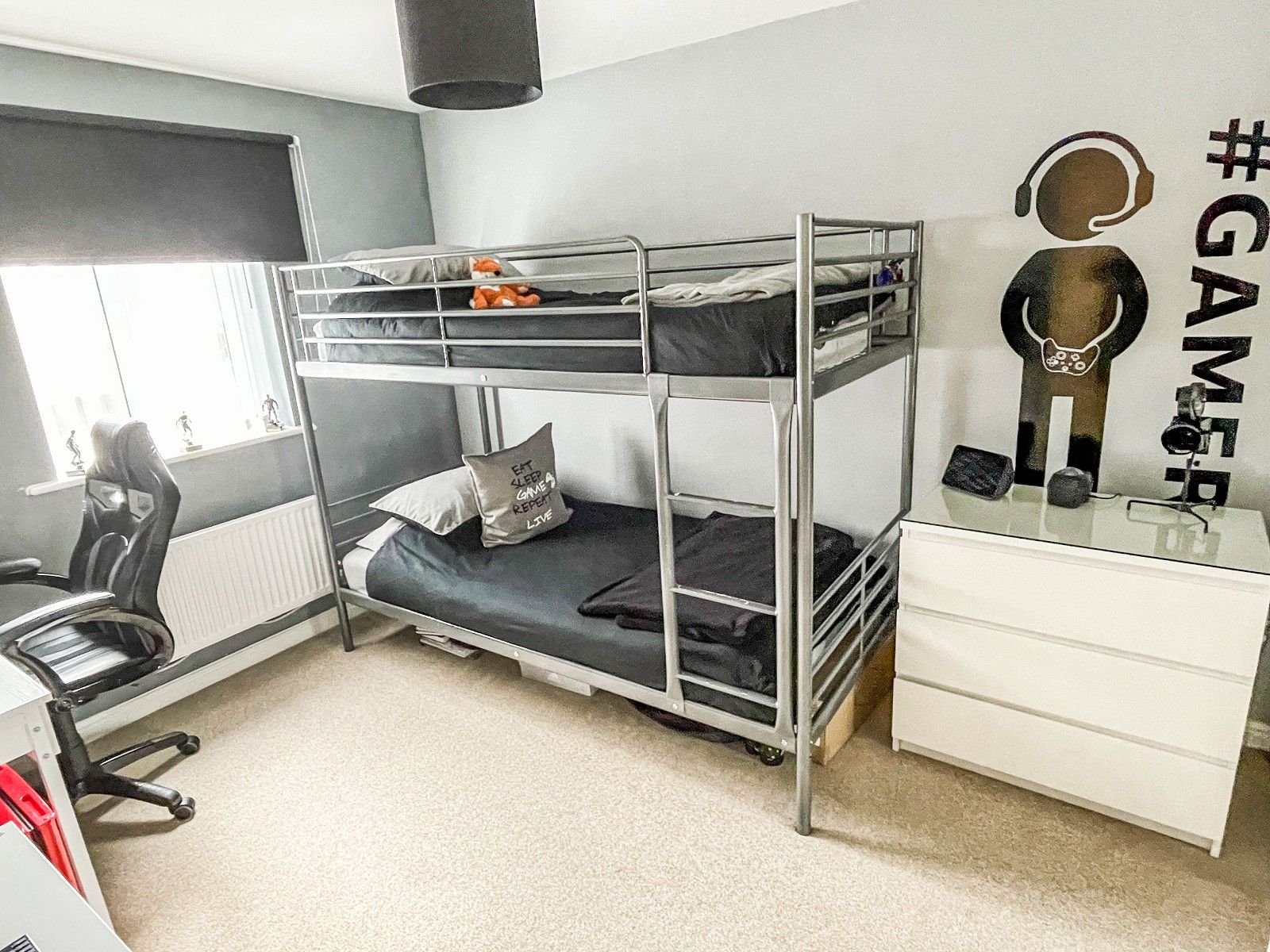 4 bed terraced house for sale in Cilgant Y Lein, Pyle, Bridgend. CF33