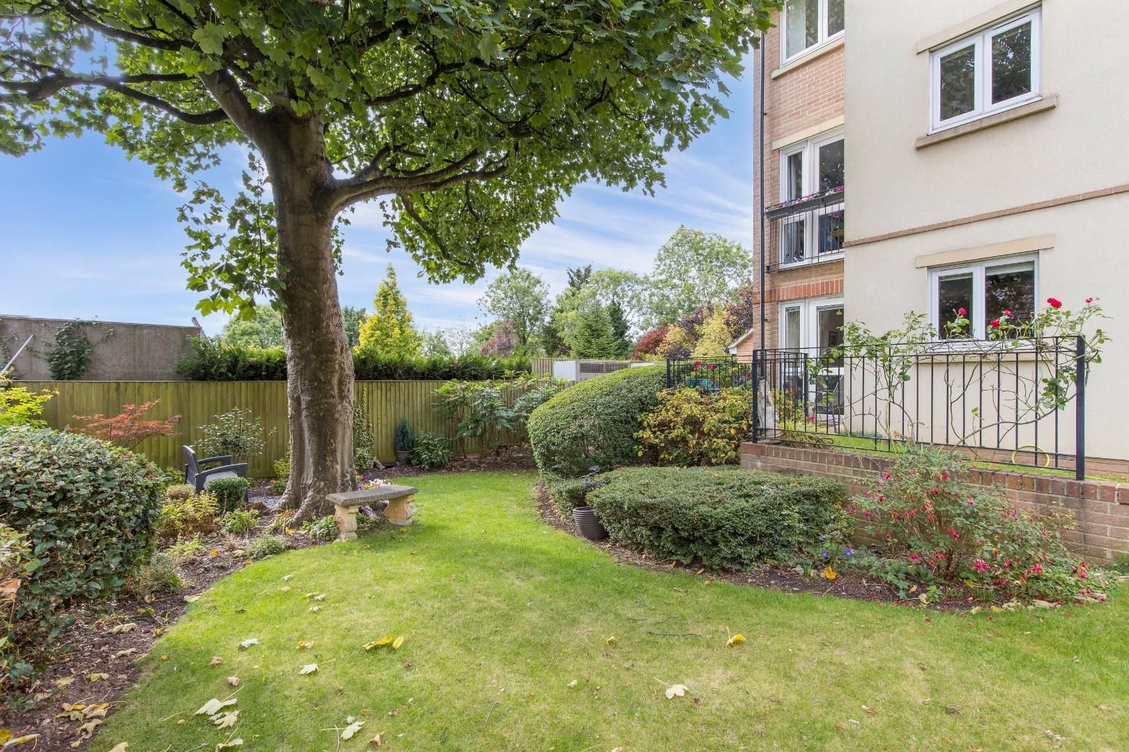 2 bed property for sale in Southmead Road, Filton, Bristol BS34 Zoopla