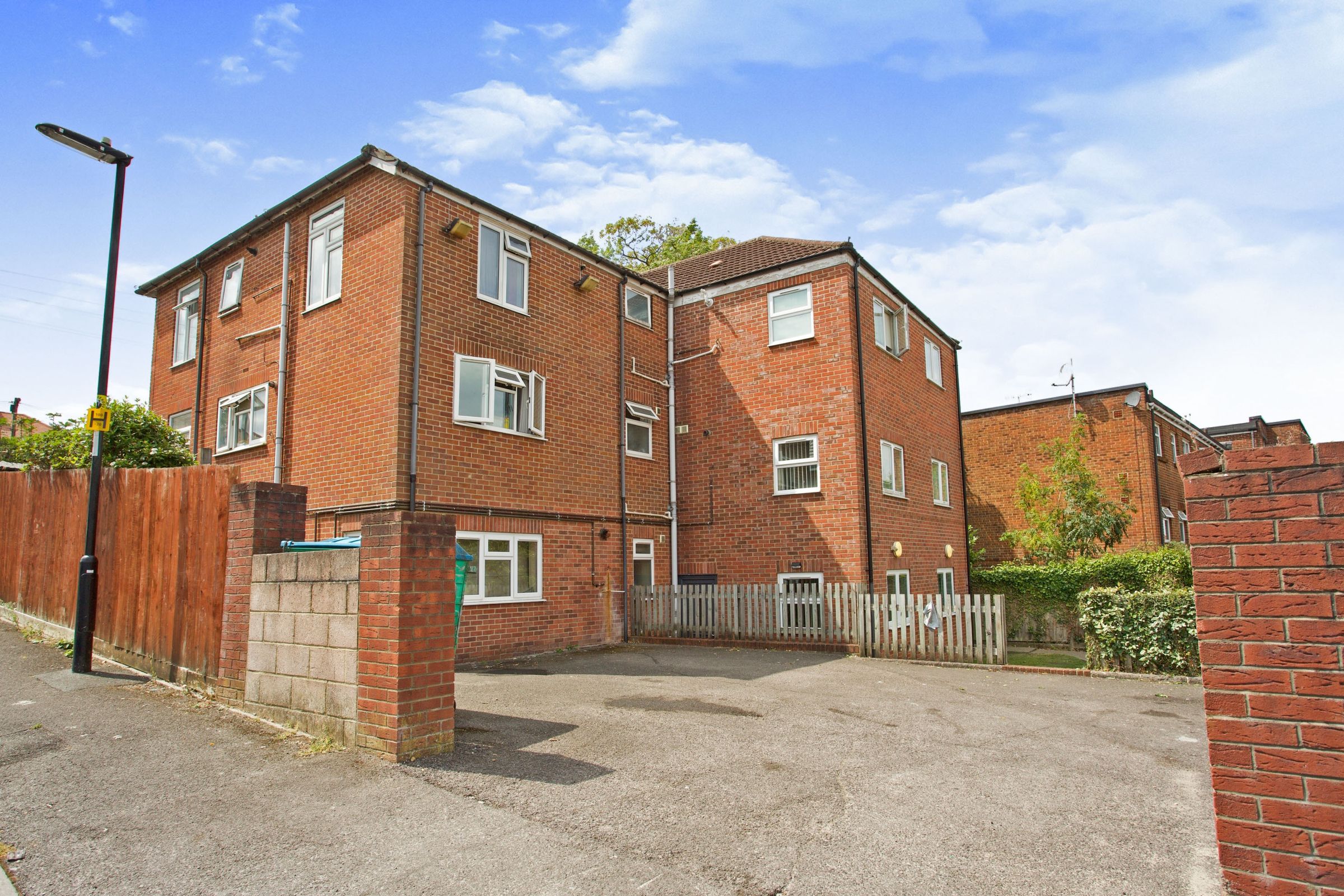 1 bed flat for sale in Bitterne Road West, Southampton SO18 Zoopla