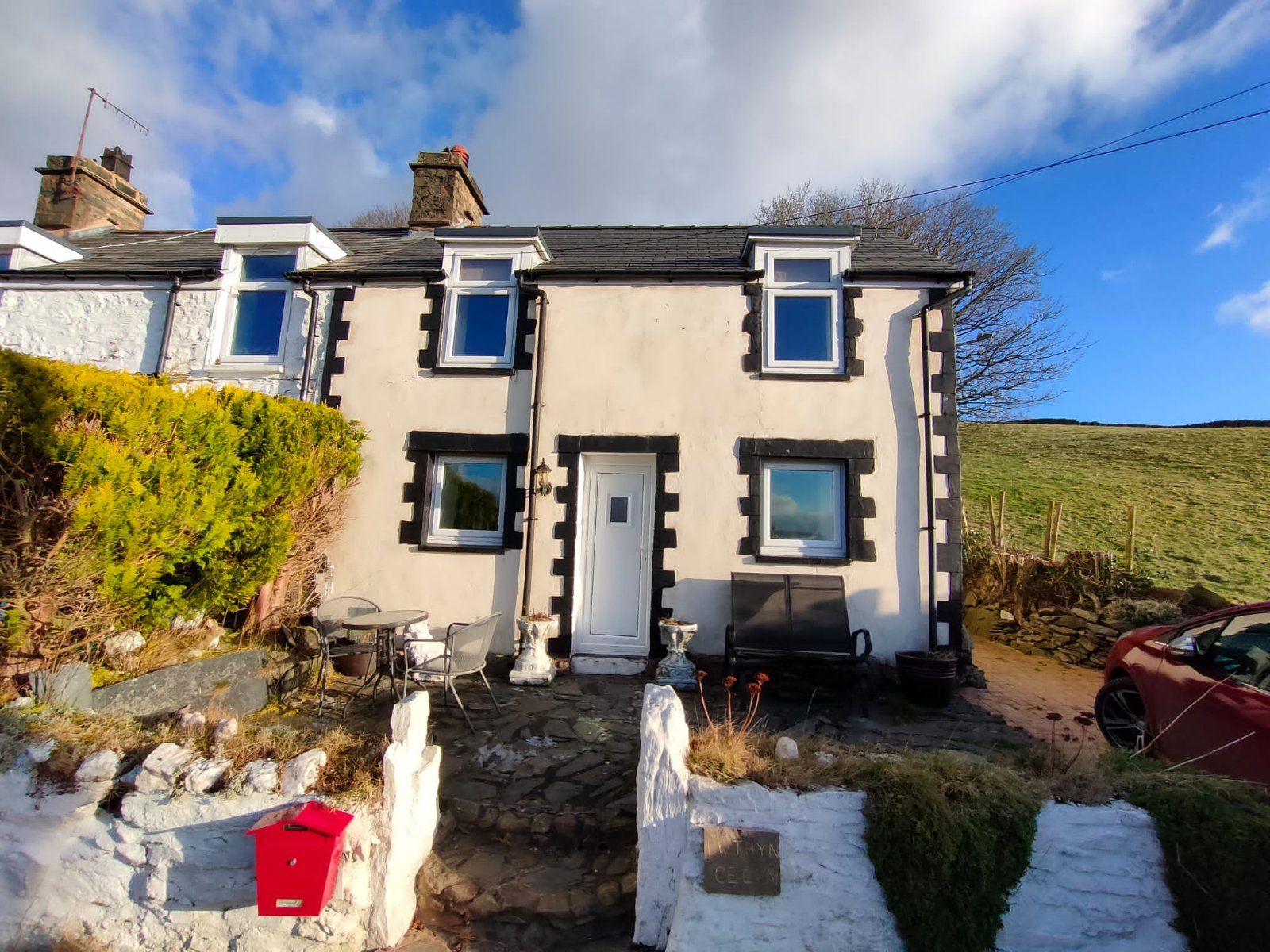 3 bed end terrace house for sale in Rhes Tyddyn, Cefn Brith
