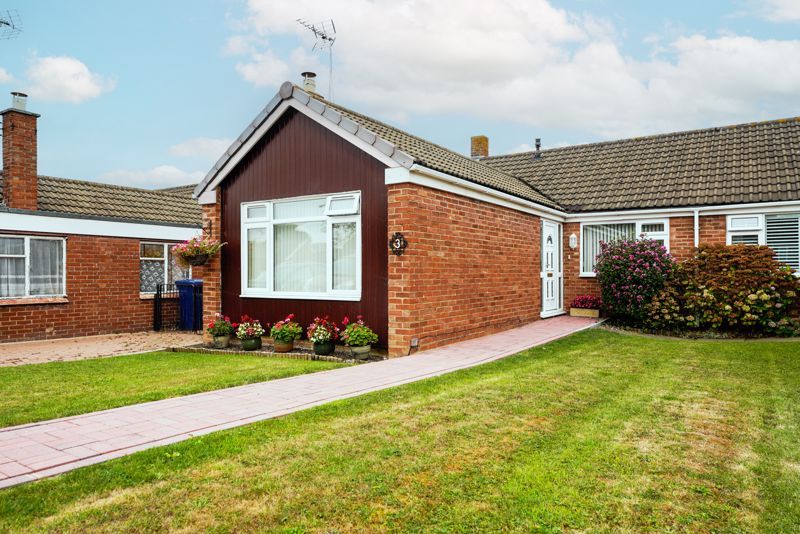3 bed bungalow for sale in Kent Close, Churchdown, Gloucester GL3 Zoopla