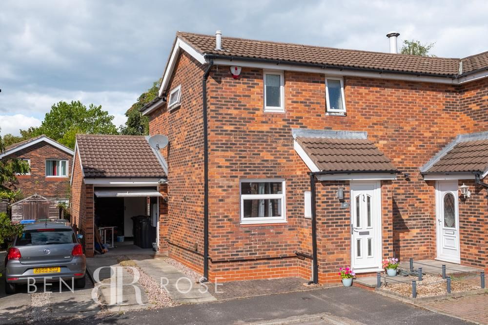 3 bed semidetached house for sale in Kiln Croft, ClaytonLeWoods
