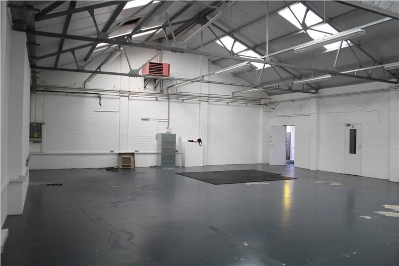 Light industrial to let in Unit 12 Victoria Business Centre, Burgess