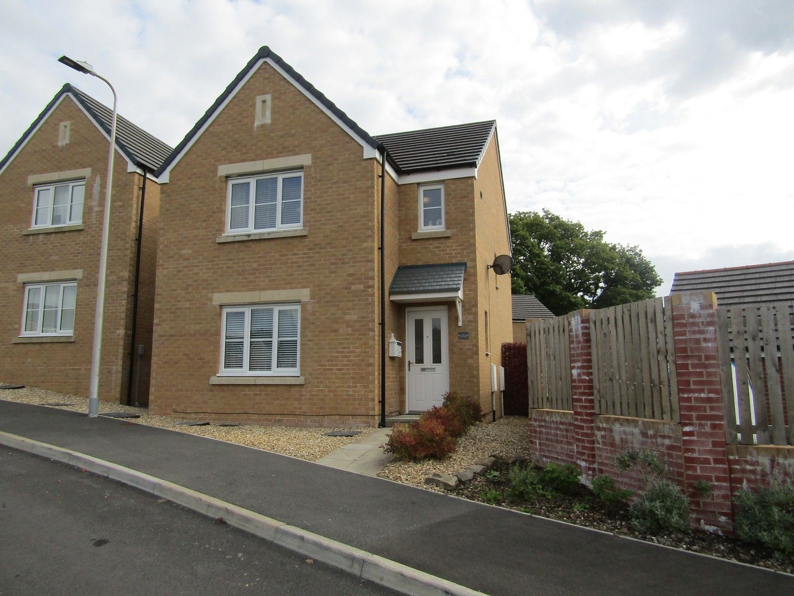 3 bed detached house for sale in Heol Alfred Wallace, Rhos, Pontardawe