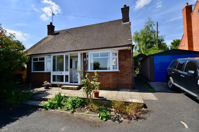 3 bed detached house for sale in Pitchers Hill, Wickhamford, Evesham