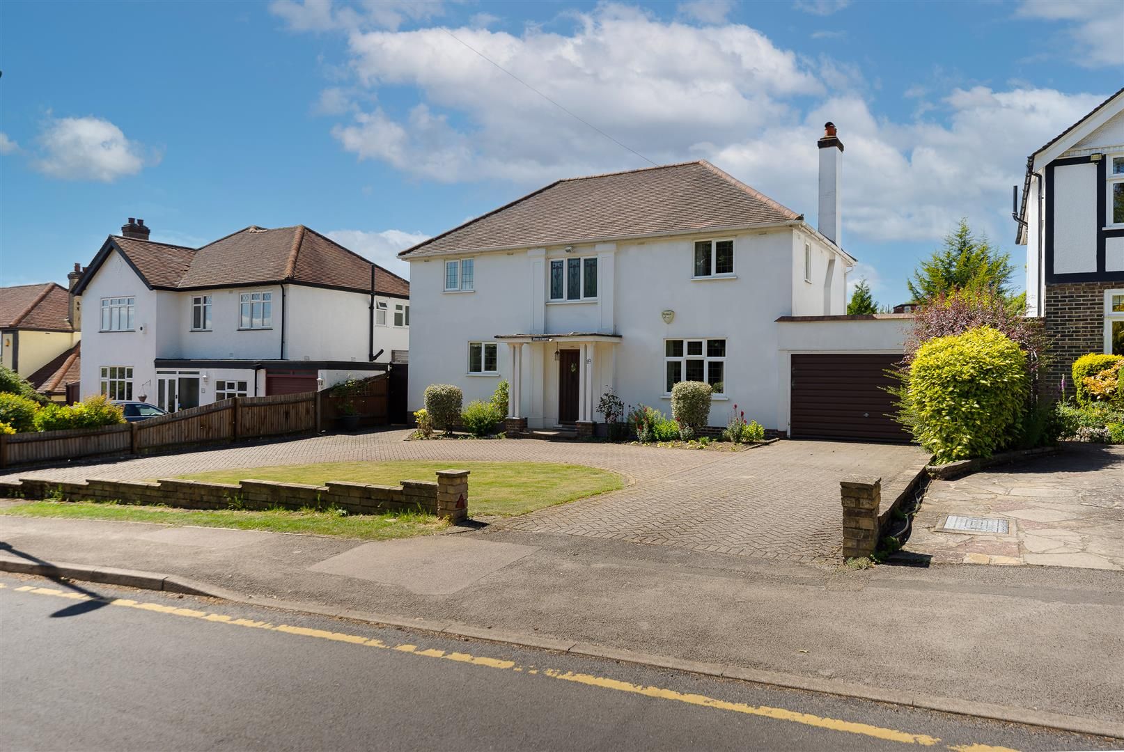 4 bed detached house for sale in Pine Walk, Carshalton SM5 Zoopla