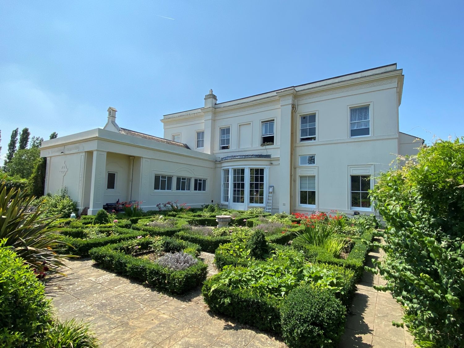 1 bed flat for sale in Laleham Abbey Laleham Park, StainesUponThames