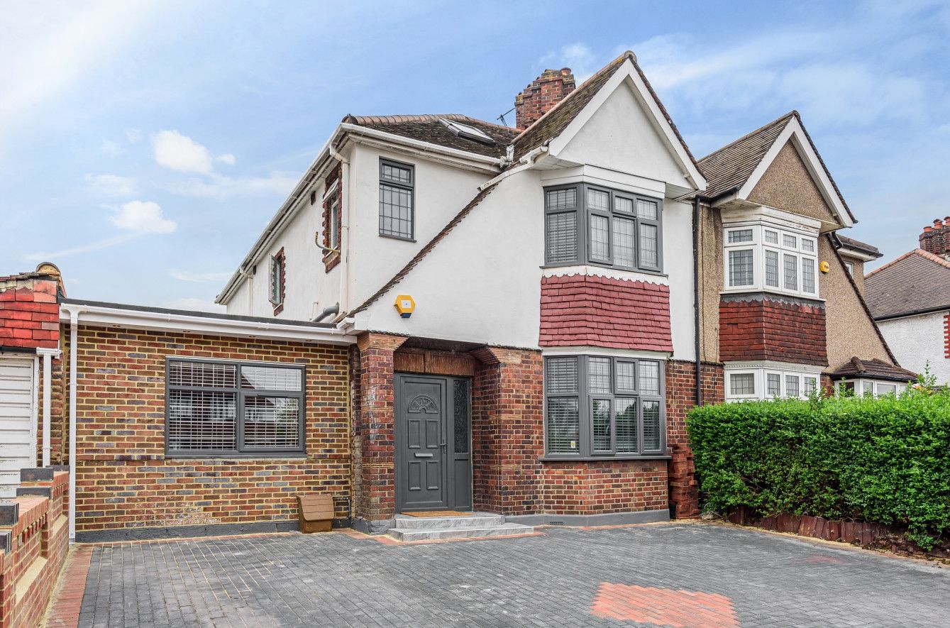 5 bed semidetached house for sale in Sidcup Road, London SE12 Zoopla