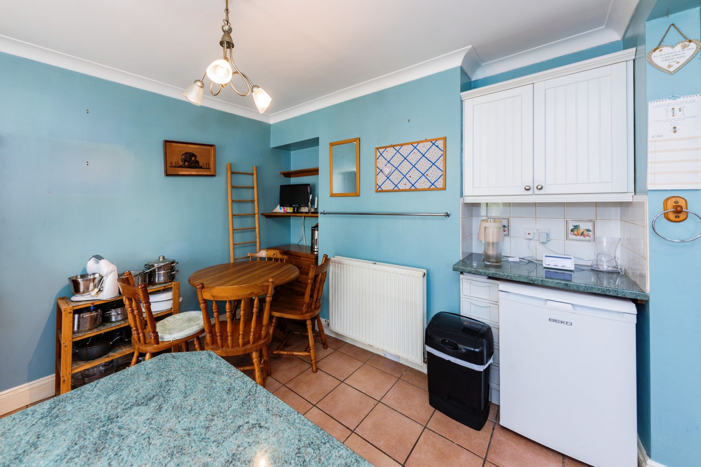 4 bed end terrace house for sale in Pemberton Road, Ashford TN24 Zoopla