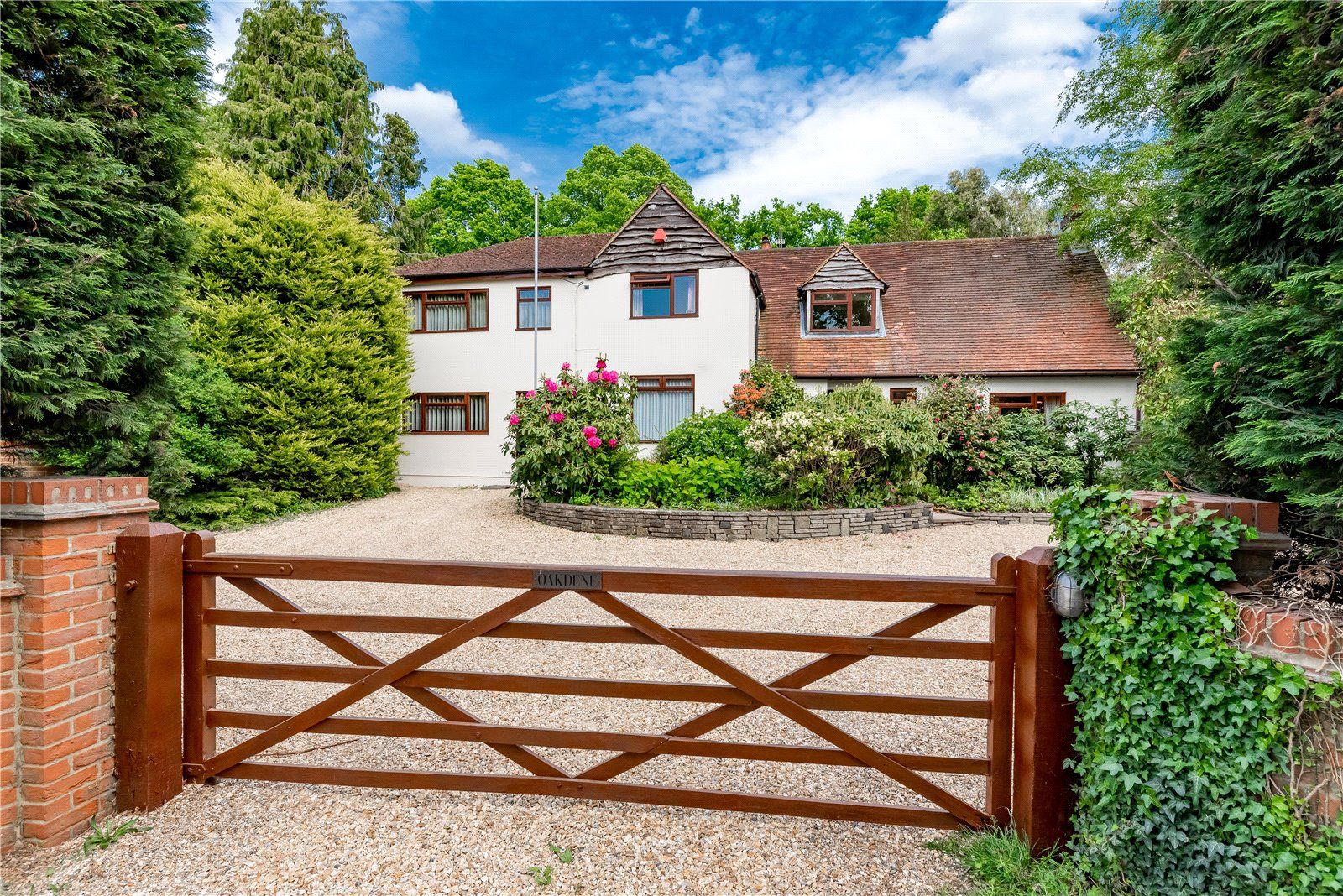 6 bed detached house for sale in Frimley Road, Ash Vale, Surrey GU12