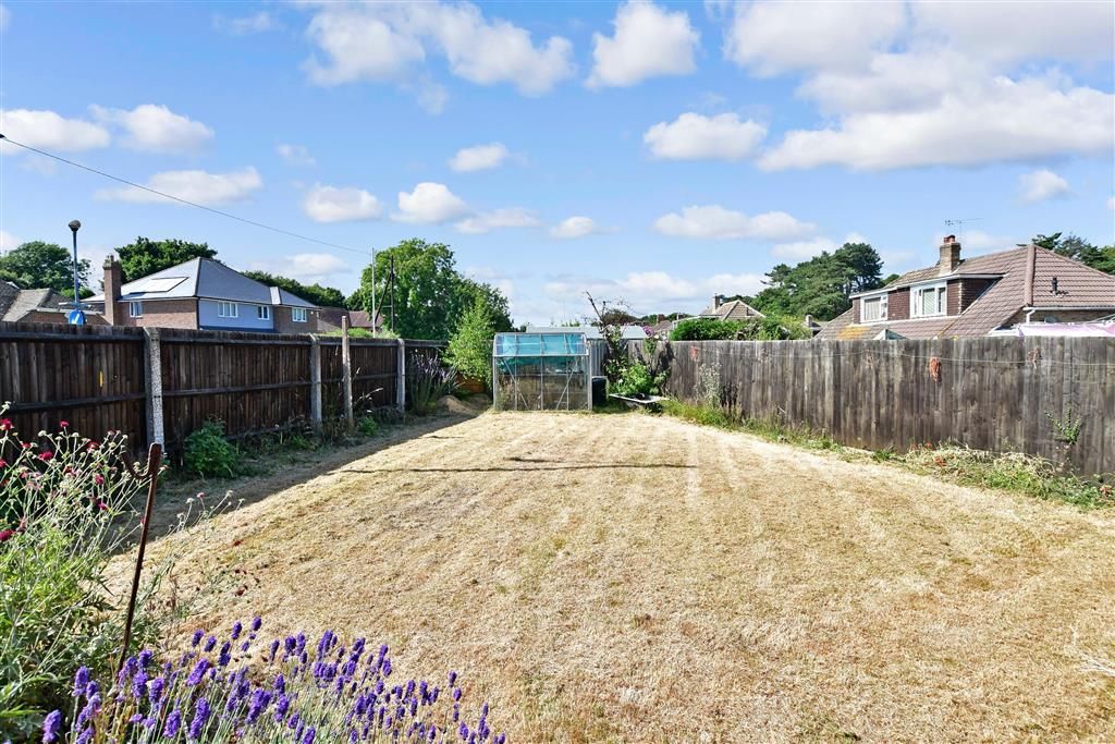 4 bed bungalow for sale in The Street, Hawkinge, Folkestone, Kent CT18