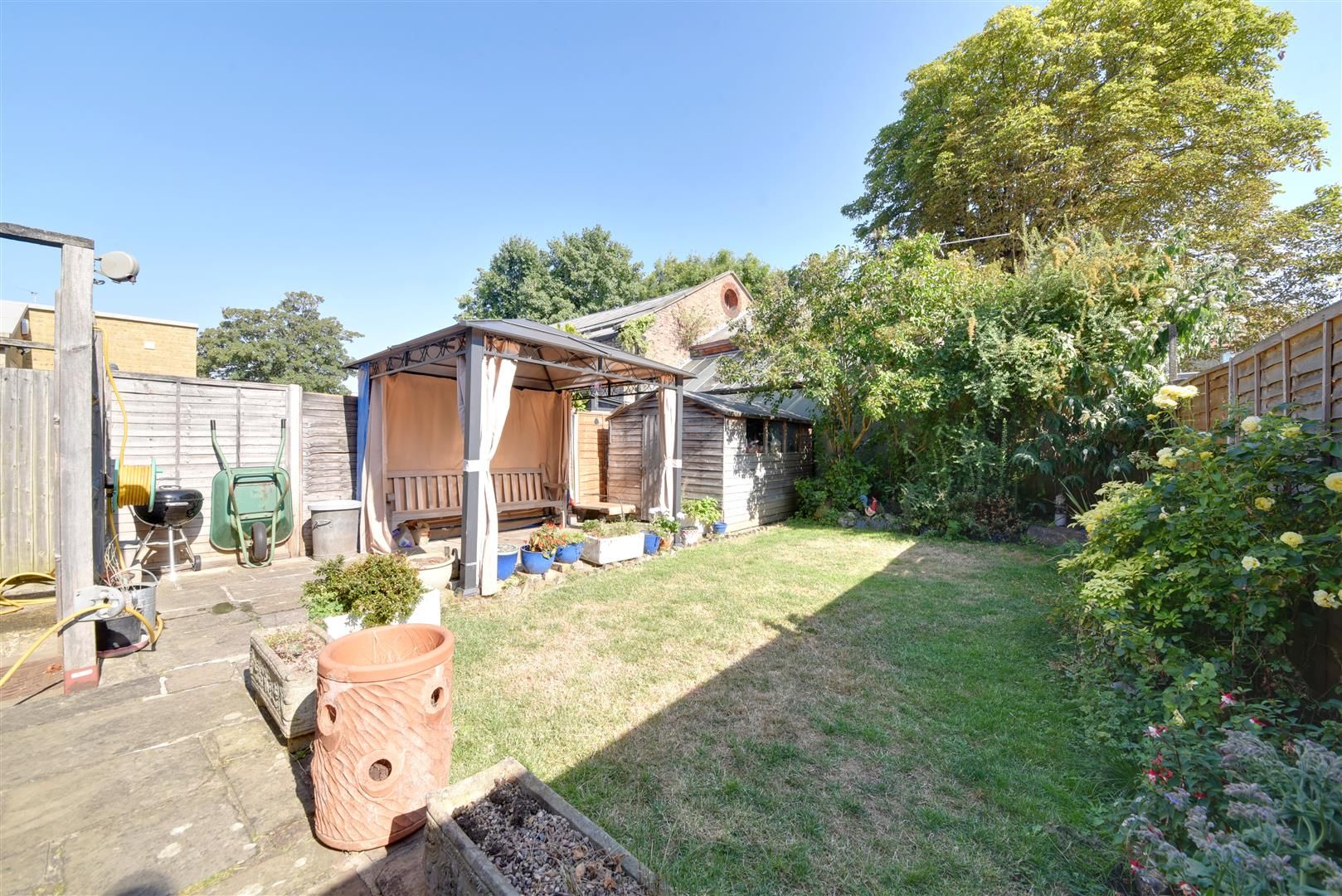 3 bed property for sale in Green Road, London N20 Zoopla