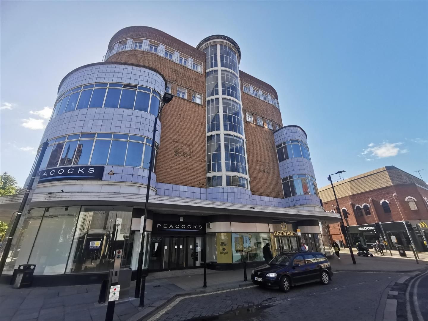 1 bed flat to rent in Danum House, St Sepulchre Gate, Doncaster DN1