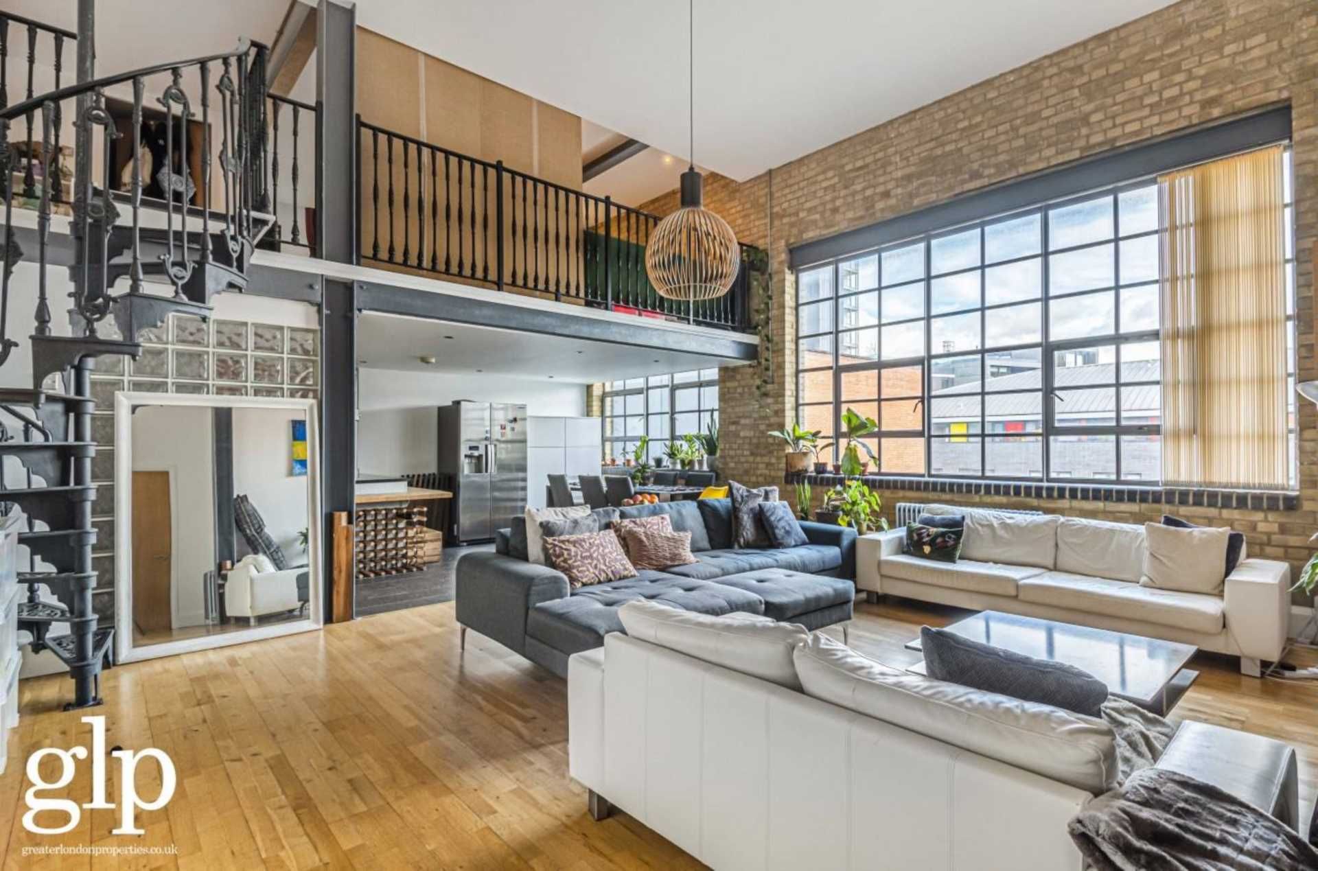 Shepherdess Place, Hoxton N1