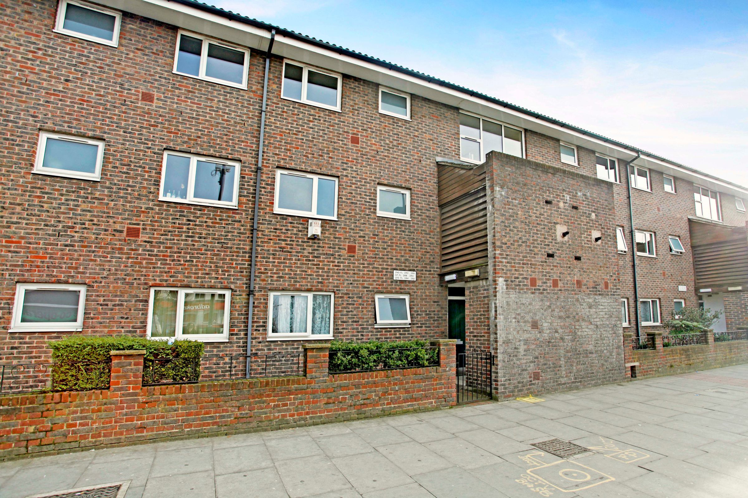 1 bed flat to rent in Mile End Road, London E1 Zoopla