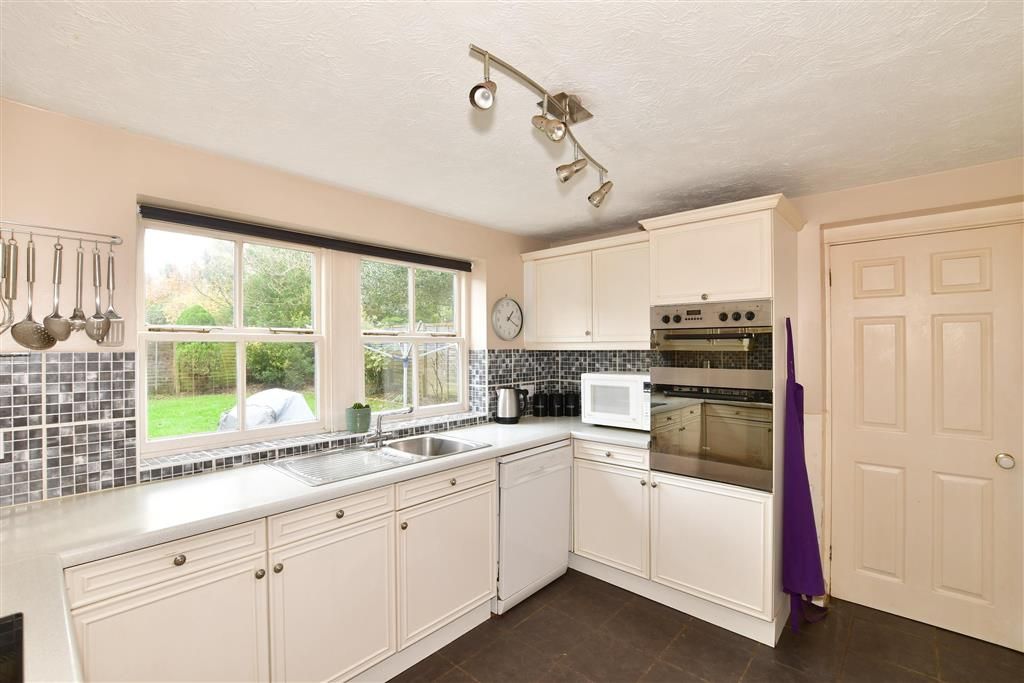 4 bed detached house for sale in Pondtail Drive, Horsham, West Sussex