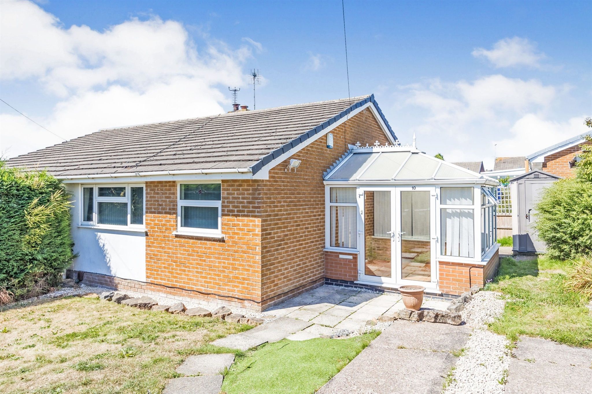 2 bed detached bungalow for sale in Nightingale Crescent, Selston