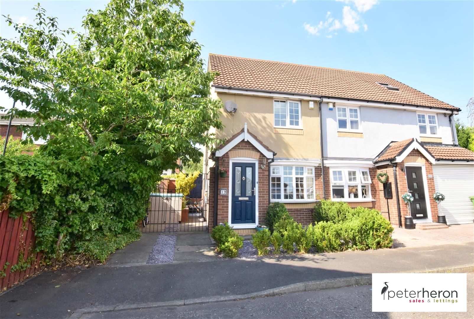 2 bed semidetached house for sale in Kingsway Square, Downhill