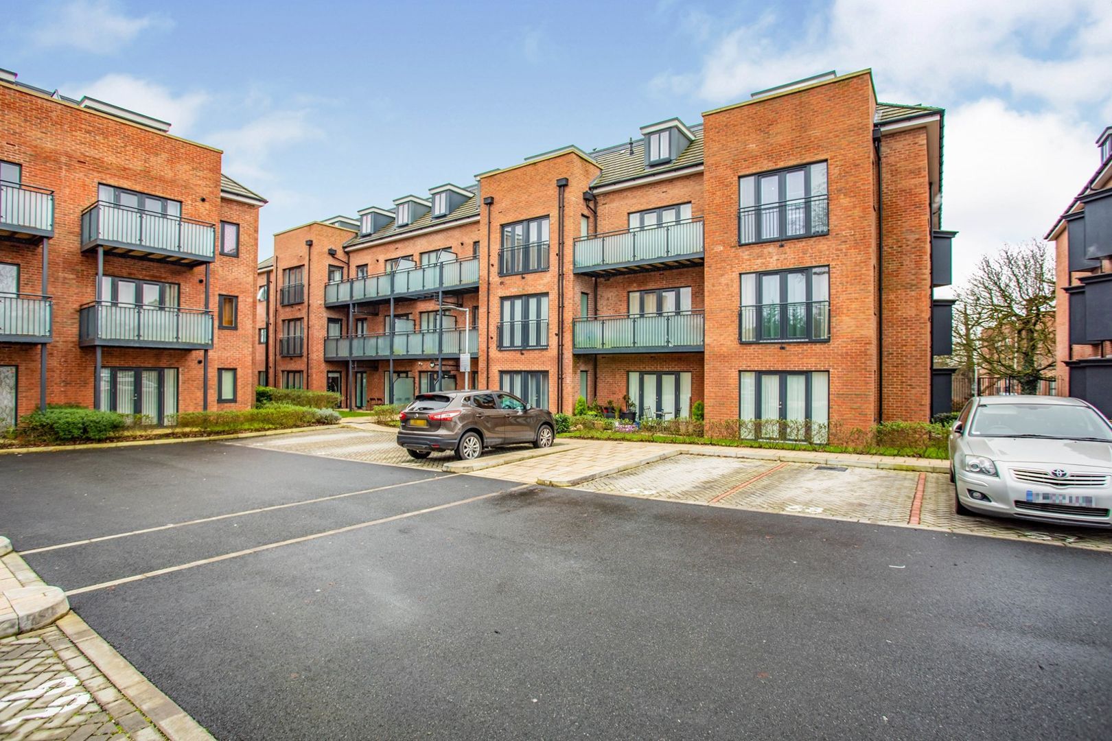 1 Sudbury Hill, Harrow HA1  