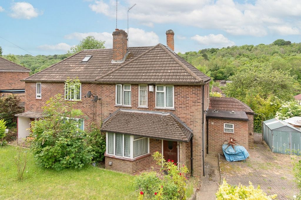 3 bed flat for sale in Somerton Close, Purley CR8 Zoopla