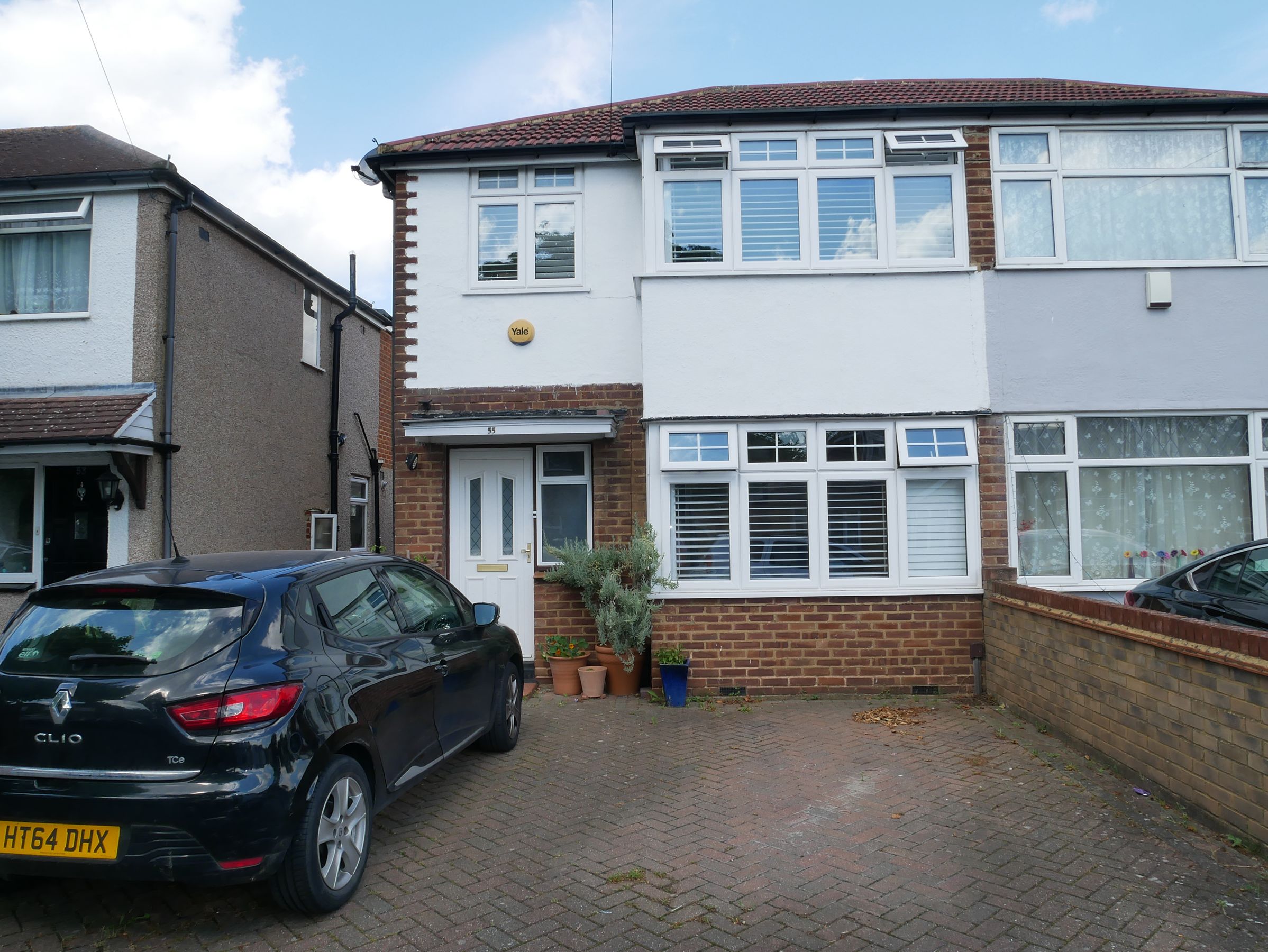 3 bed semidetached house for sale in Fairholme Crescent, Hayes UB4