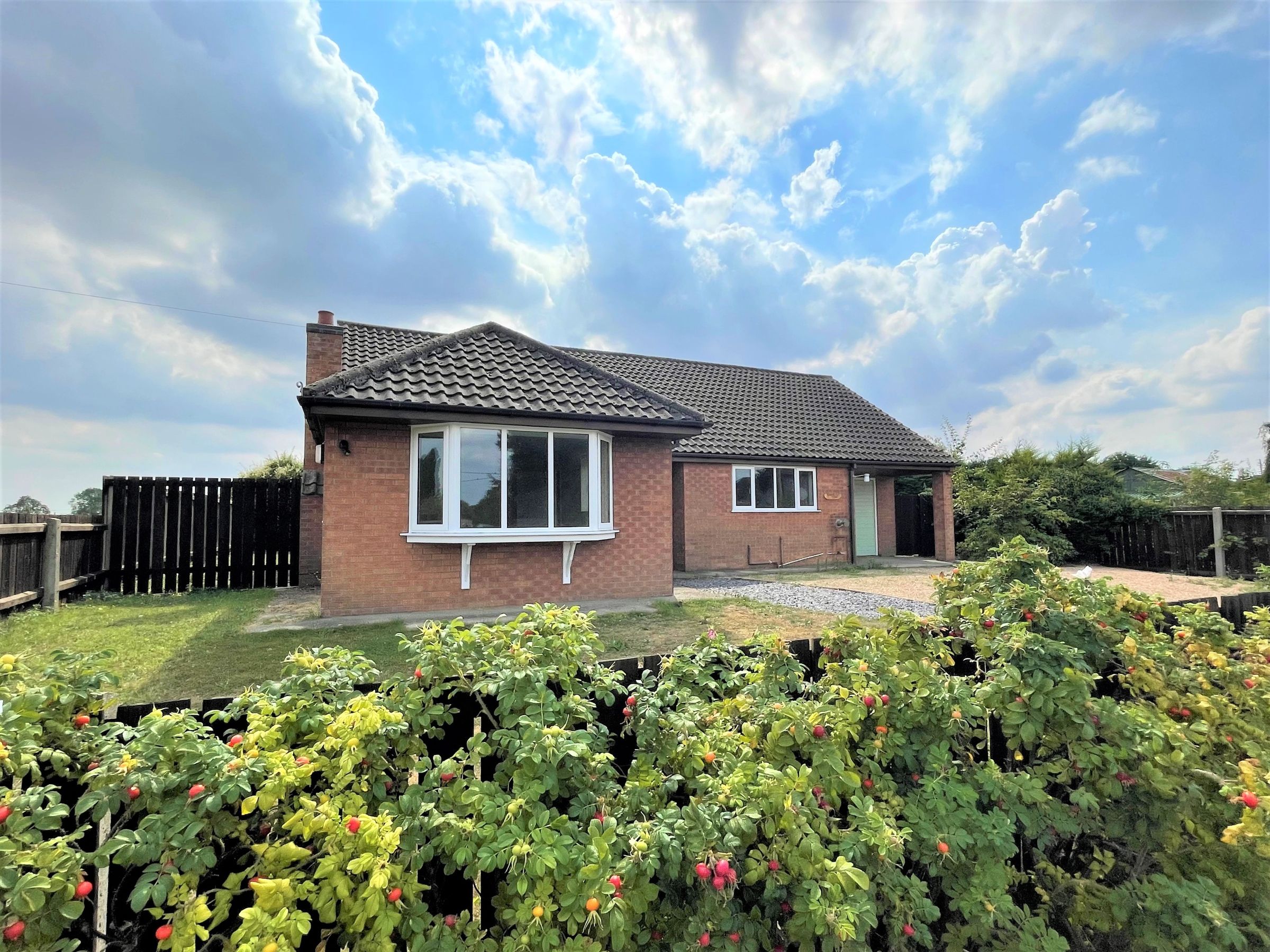 3 bed detached bungalow for sale in High Street, Glentham LN8 Zoopla