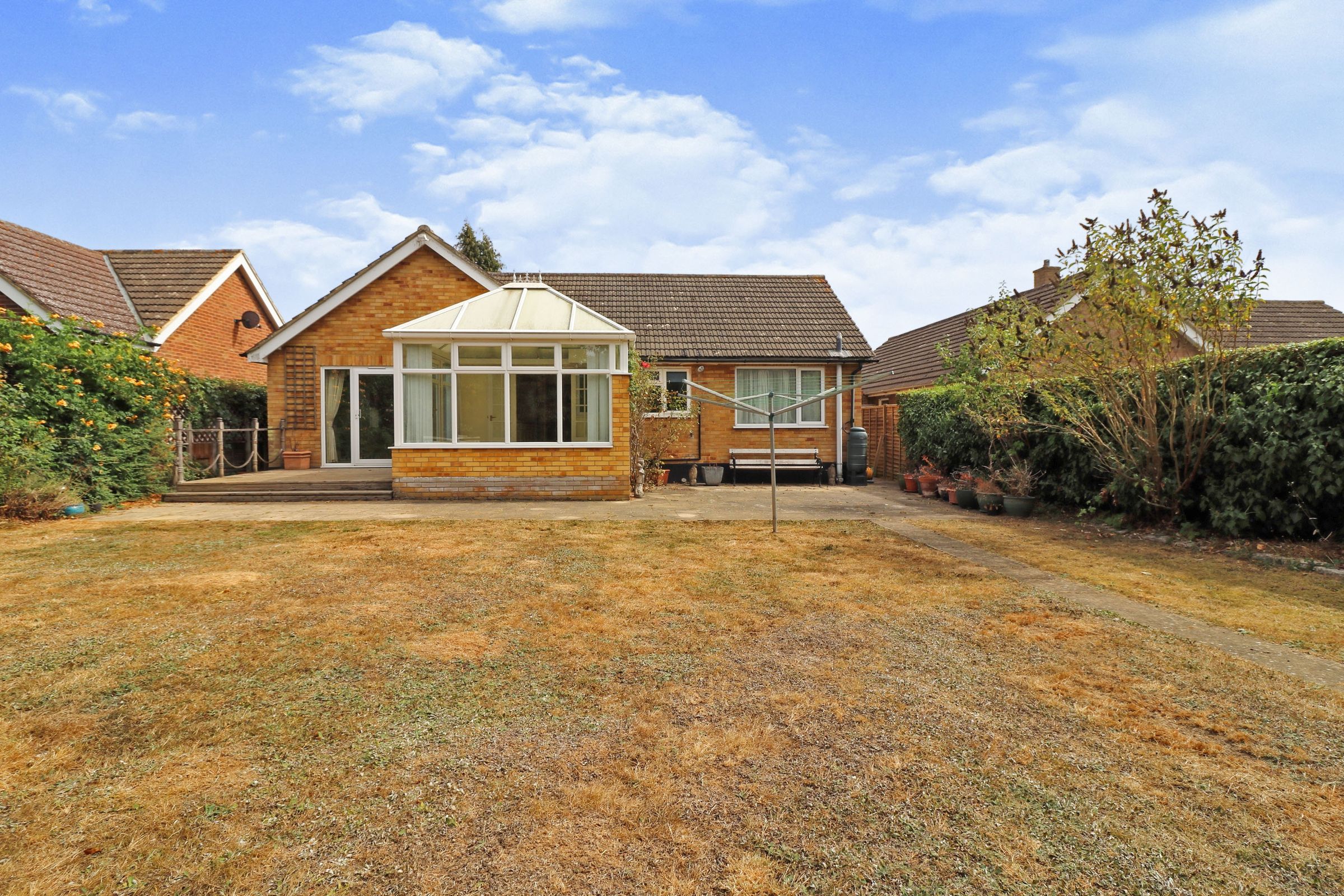 3 bed bungalow for sale in Green Meadows, Danbury, Chelmsford CM3 Zoopla