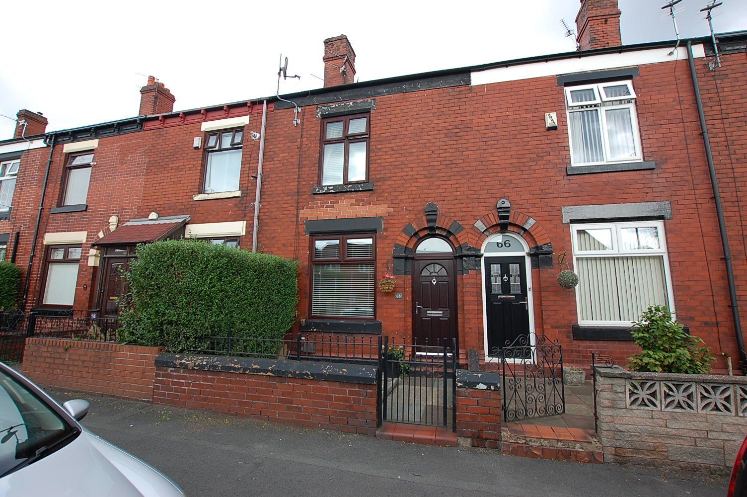2 bed terraced house for sale in Queens Road, AshtonUnderLyne