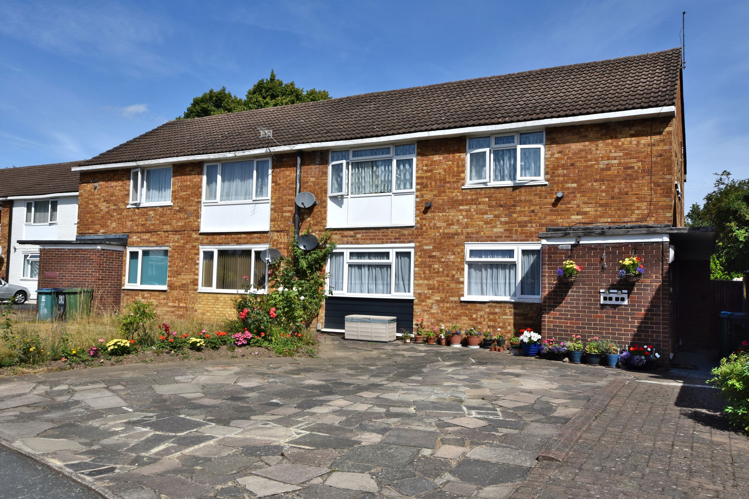 2 bed for sale in Heronslea, Watford WD25 Zoopla